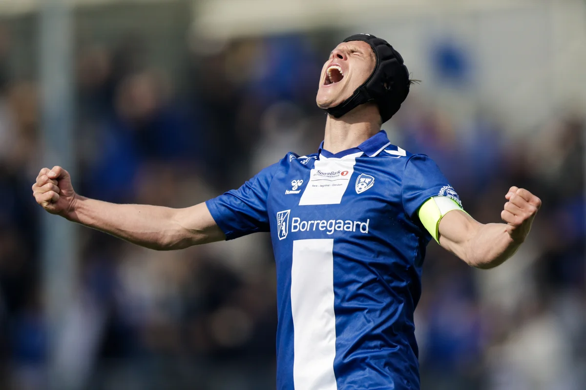 Jubel mot tribunen
